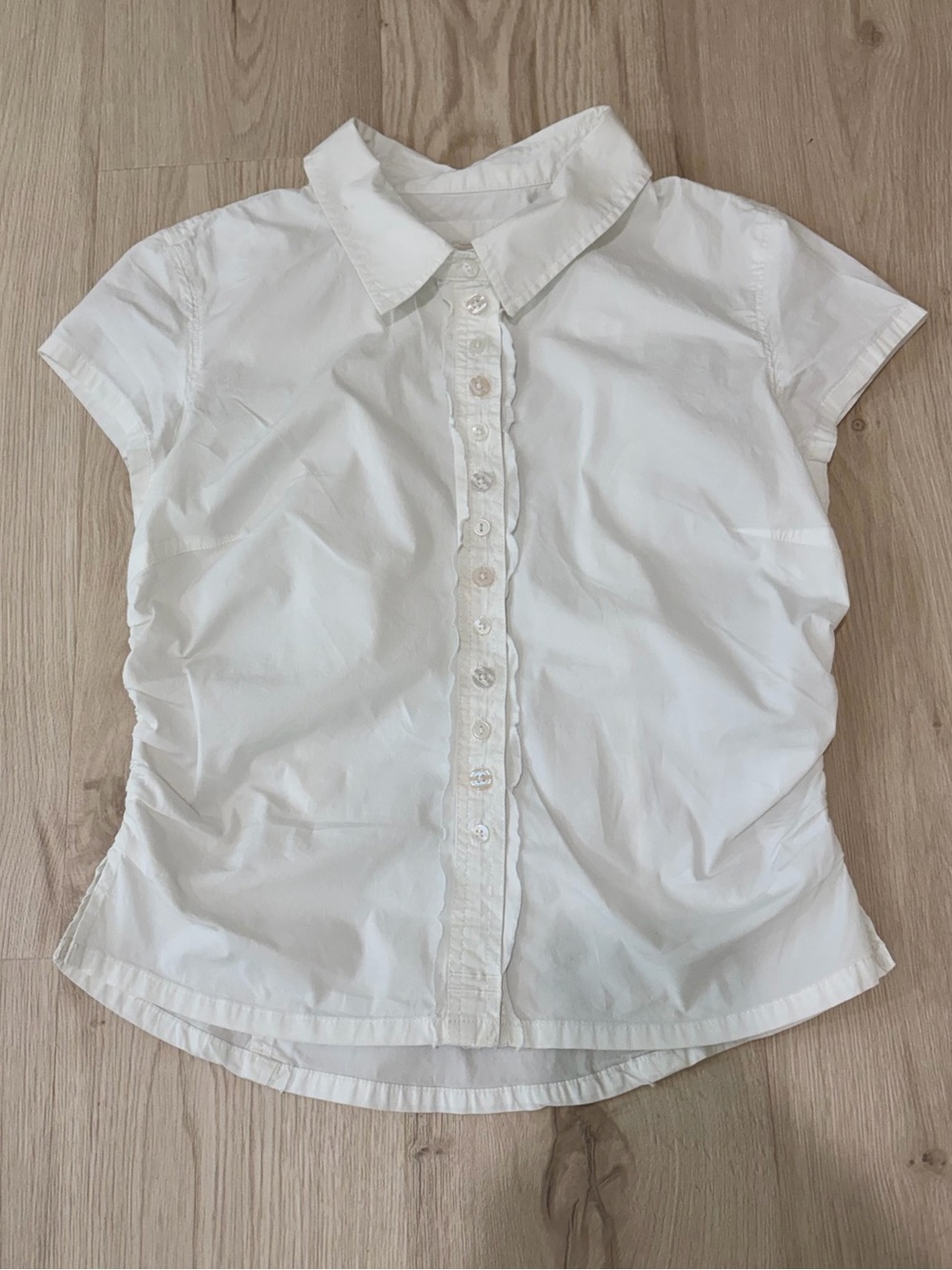 We The Free White Maude tiny top Short-Sleeve Button-Up Blouse